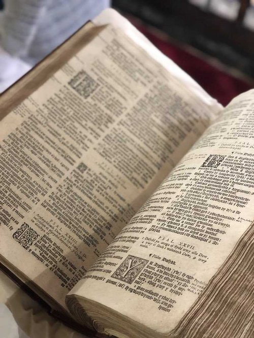1620 Bible