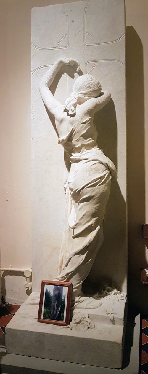Llanboidy statue