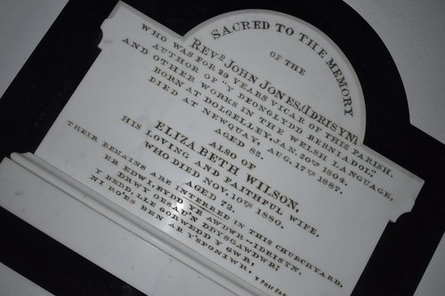 Idrisyn Plaque [Llandysiliogogo]