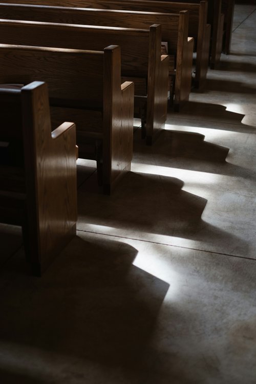 Pews [josh-applegate-unsplash]