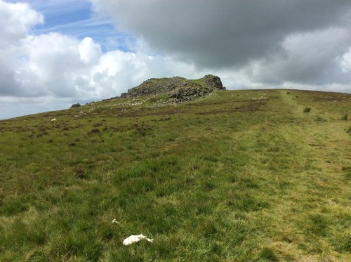 Carn Gyfrwy