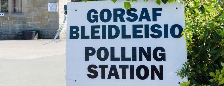 polling-station-sign